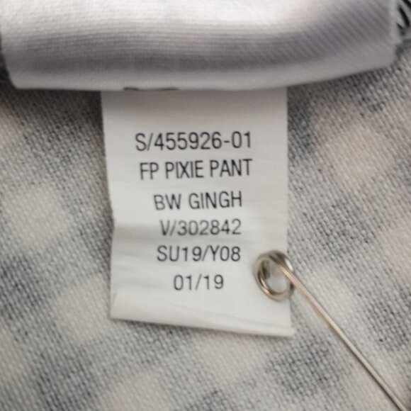 Old Navy Maternity Size 16 Black & White Checked Pull On Style Pixie Pants - Picture 7 of 11